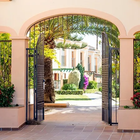 Ramada Residences By Wyndham Costa Del Sol Lägenhetshotell 3*