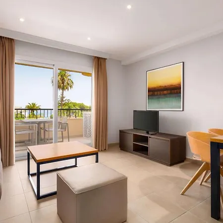 Ramada Residences By Wyndham Costa Del Sol Lägenhetshotell